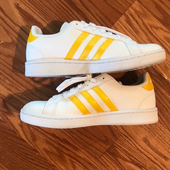 adidas grand court yellow